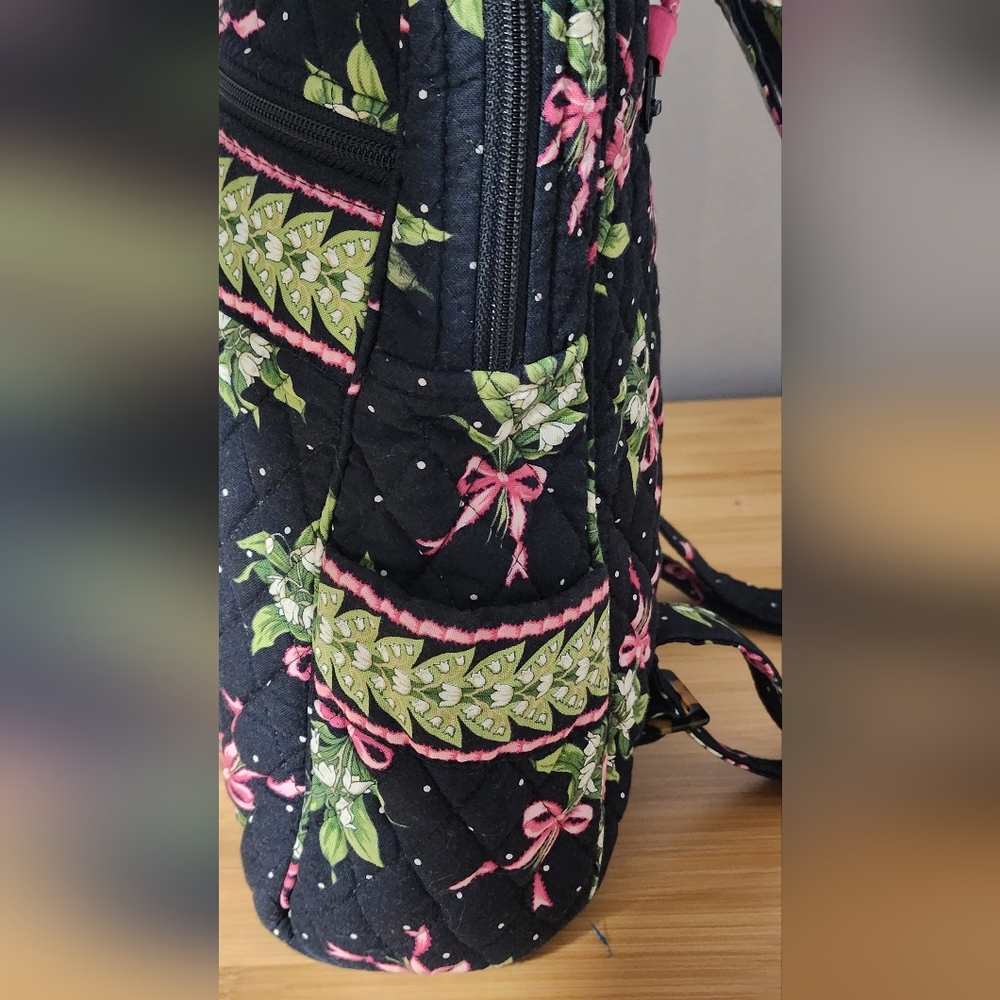 RARE Vera Bradley New Hope Backpack Purse Retired - Picture 4 of 6